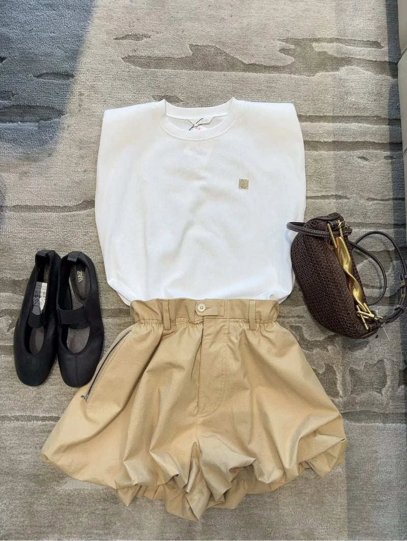 ETJ's Spring 2025 new women's ZW series, elegant and romantic style, high-waisted casual shorts with a ball cut.