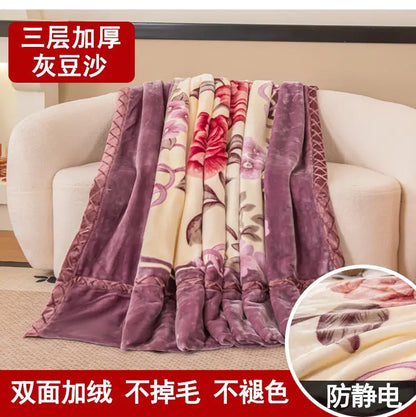 Nordic Style Geometric Printed Blanket Two Person Winter Thickened Quilt Coral Fleece Material Easy To Maintain Plush Bed Sheets.