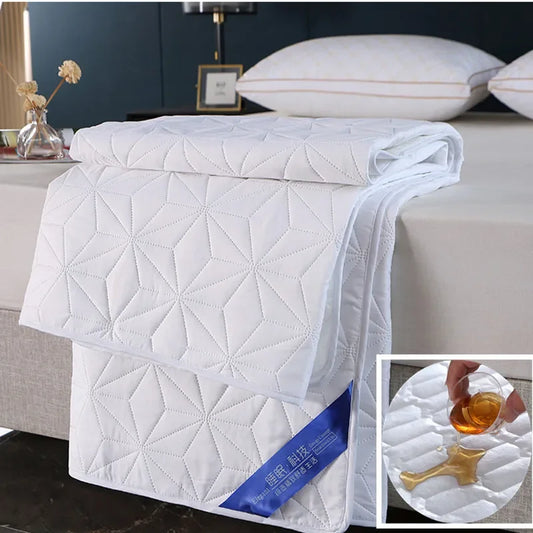 Sandwich Cotton Quilted Waterproof Bed Pad Elderly and Children Bed Protectors Pads Non-slip Anti Dust Skin-friendly Bed Cover.