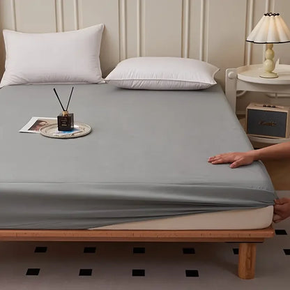 1pc Soft and Breathable Waterproof Fitted Sheet for Bedroom Deep Pocket Mattress Cover for for All Seasons.