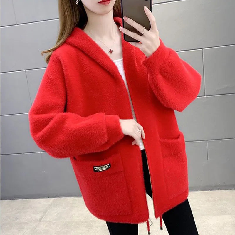 Frauen Jacke Herbst Winter neue Mode imitieren Nerz Samt Mantel 2024 weibliche kurze Kapuze dicke warme Wolle Mantel Oberbekleidung Tops.