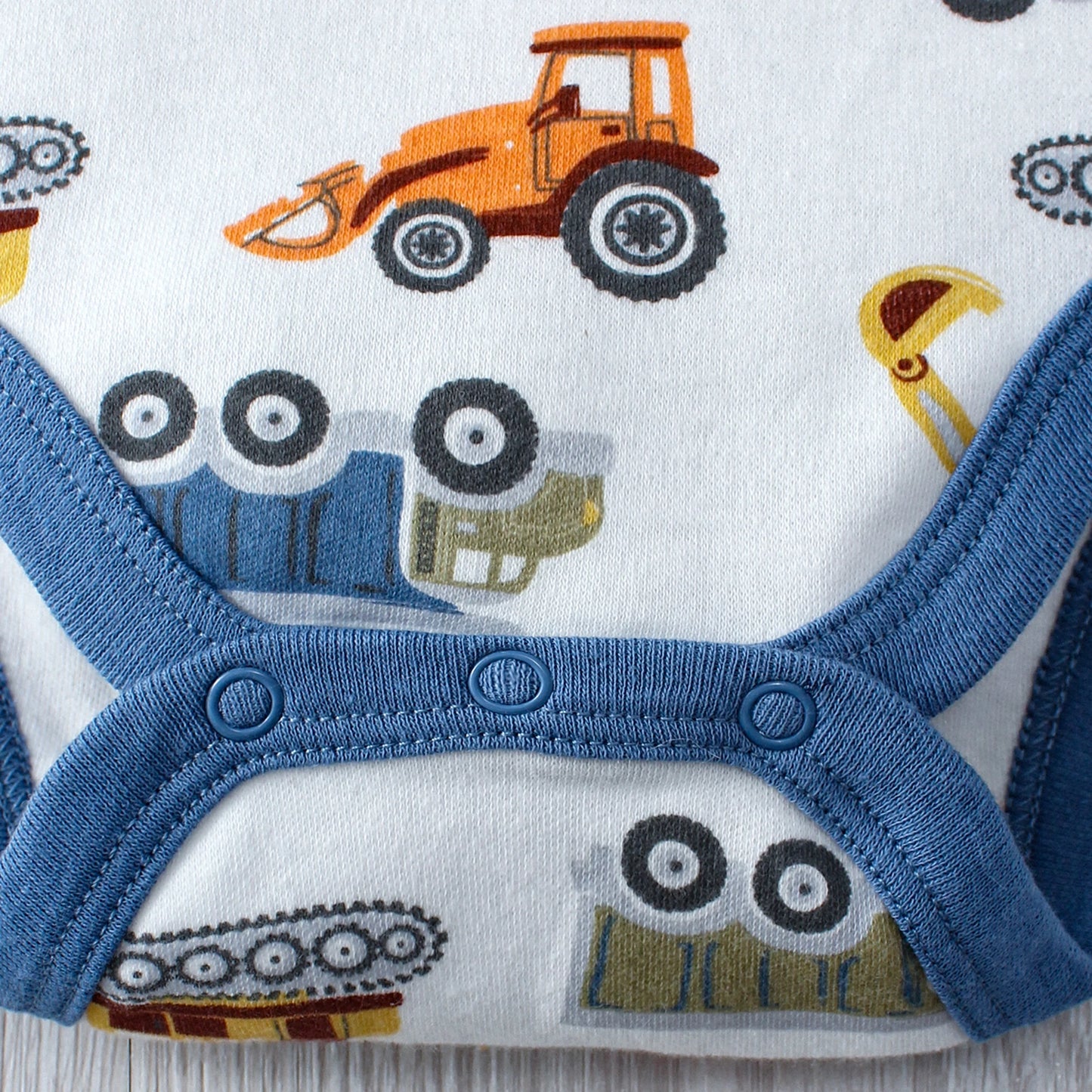 3PCS Sommer Jungen Baby Body Drei stück Set Cartoon Lkw und Streifen Muster Kurzarm Taste Design Dreieck body.