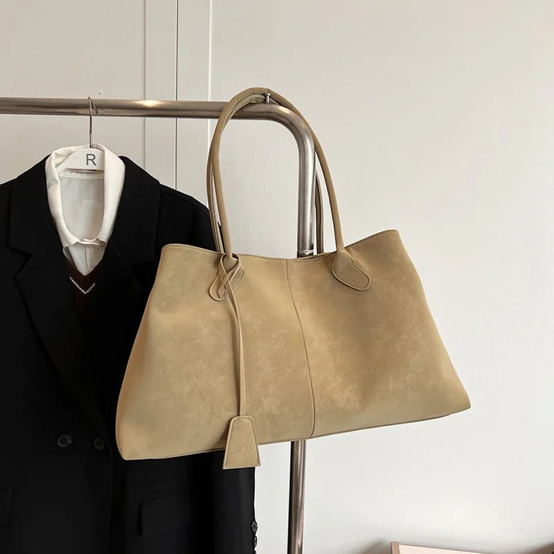 Korean Style Casual Suede Shoulder Bag for Girls Large Capacity All-match Shoulder Pouch Handbag Underarm Tote Storage.