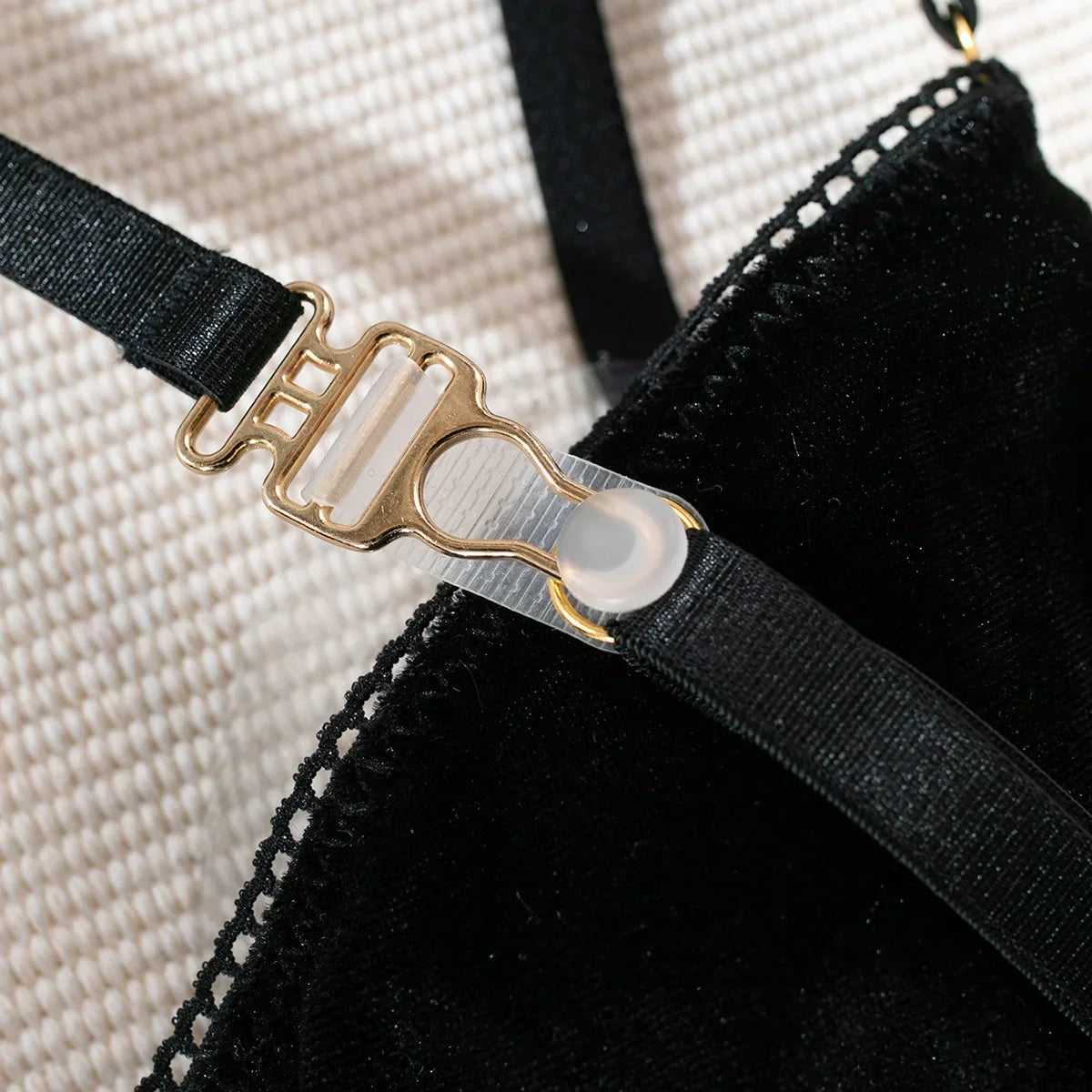 Cut Out Bra and Brief Velvet Erotic Set Women 2-Piece Halter Underwear Patchwork Thong Intimates Sexy Lingerie Pornos Suit Latex