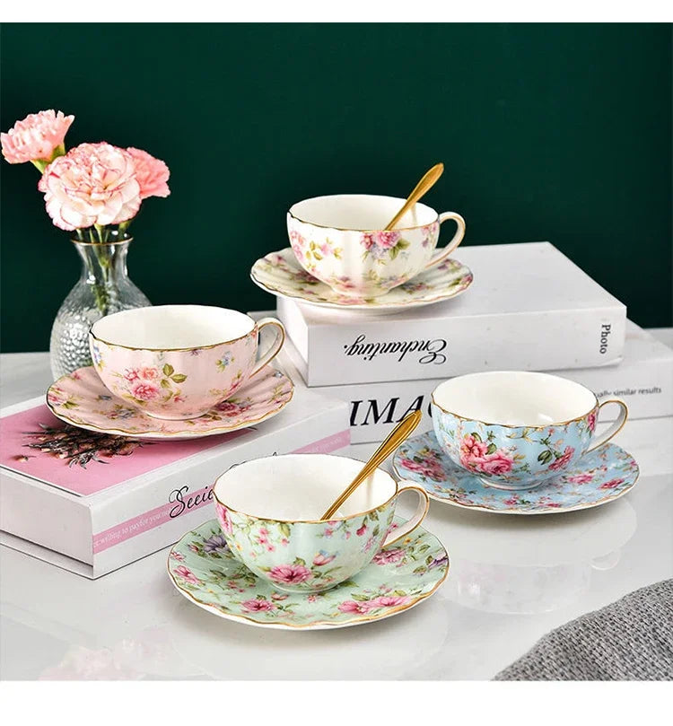 Tea Set Ceramic Coffee Cup Suit British Style High-Grade Bone China Golden edge Tea Cup And Saucer With A Spoon.