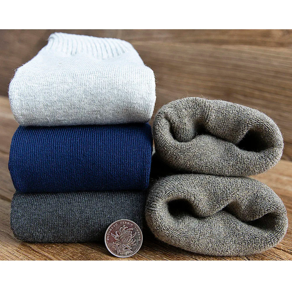 3 Pars Men's Winter Thick Warm Knee-High Cotton Socks - High-Quality Long Black Casual Fashion Socks for Cold Weather.