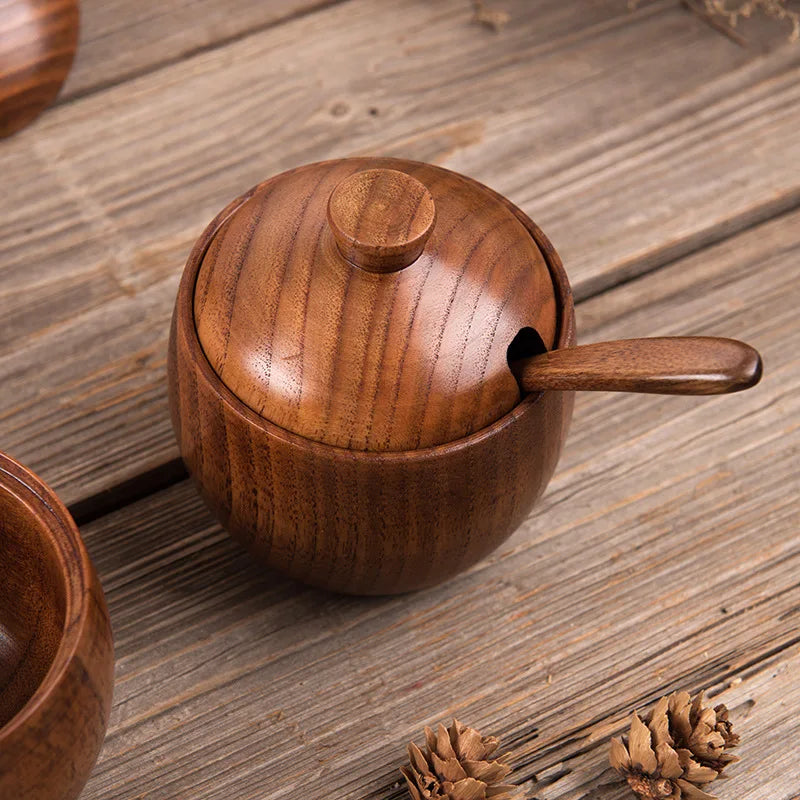 Kitchen Seasoning Jar Creative Retro Wooden Salt Pot Seasoning Storage Jar Spice Pot With Lid.