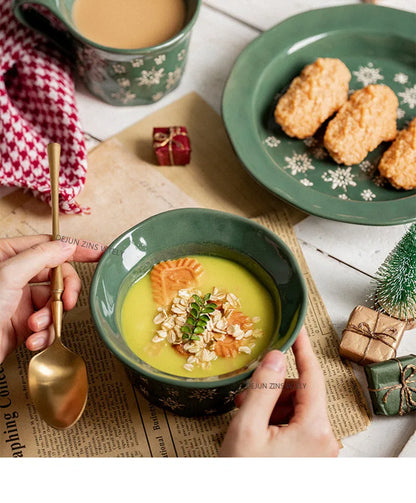 1PC Exquisite Christmas Tableware Ceramic Plates Fruit Salad Plates Breakfast Milk Mugs Household Kitchen Ceramic Noodle Bowls.