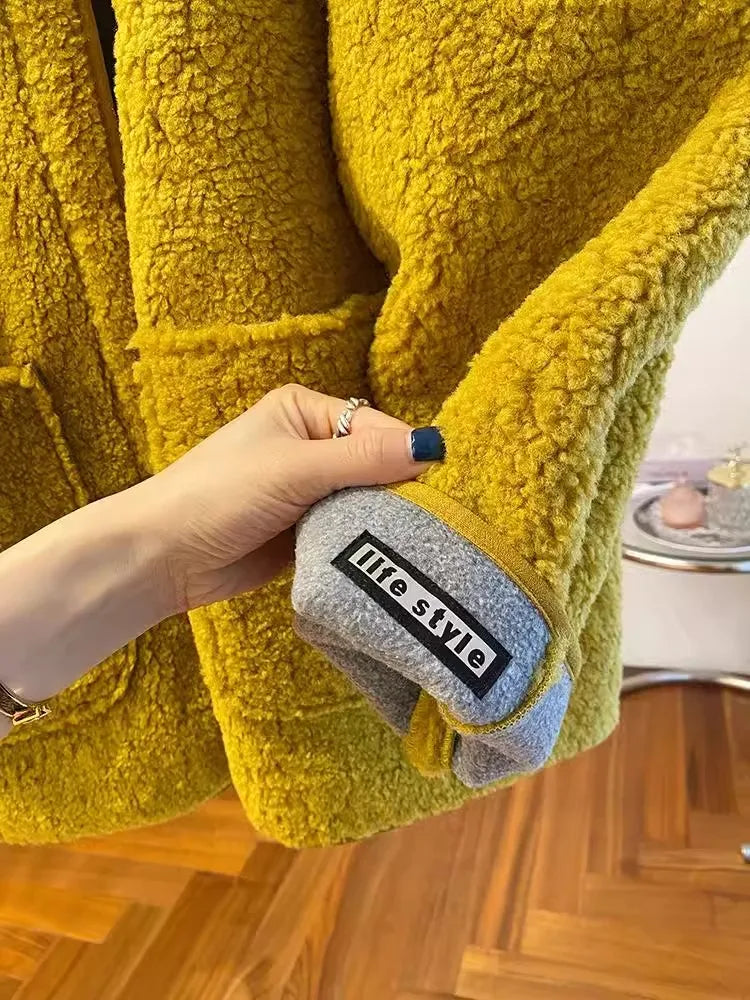 Hochwertige Lammwolljacke für Damen, lockerer warmer Samtmantel, 2025, neuer Frühling und Herbst, große Taschen, modische Oberbekleidung, M-3XL.