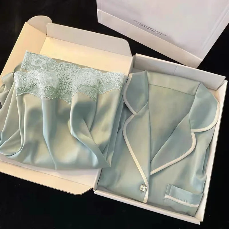 Sommer Damen Eis Seide Premium Gefühl Pyjamas Homewear Set Mädchen Kurzarm Sexy Spitze Spitze Einfache Pyjamas Homewear Set.