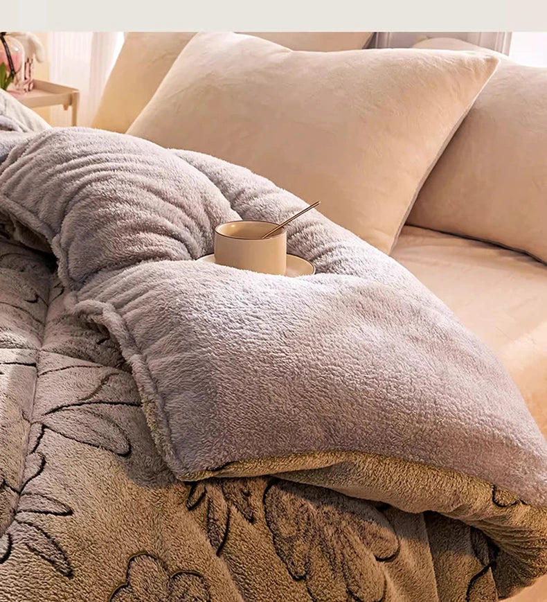 Lamb fleece  - et winter super warm quilt autumn spring bedding milk fleece comforter 5kg thickened dormitory single double.