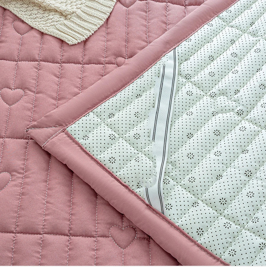 Washed cotton quilted thicken mattress pink romance heart sleeping mat 150cm bed sheet bed protection pad queen king size.