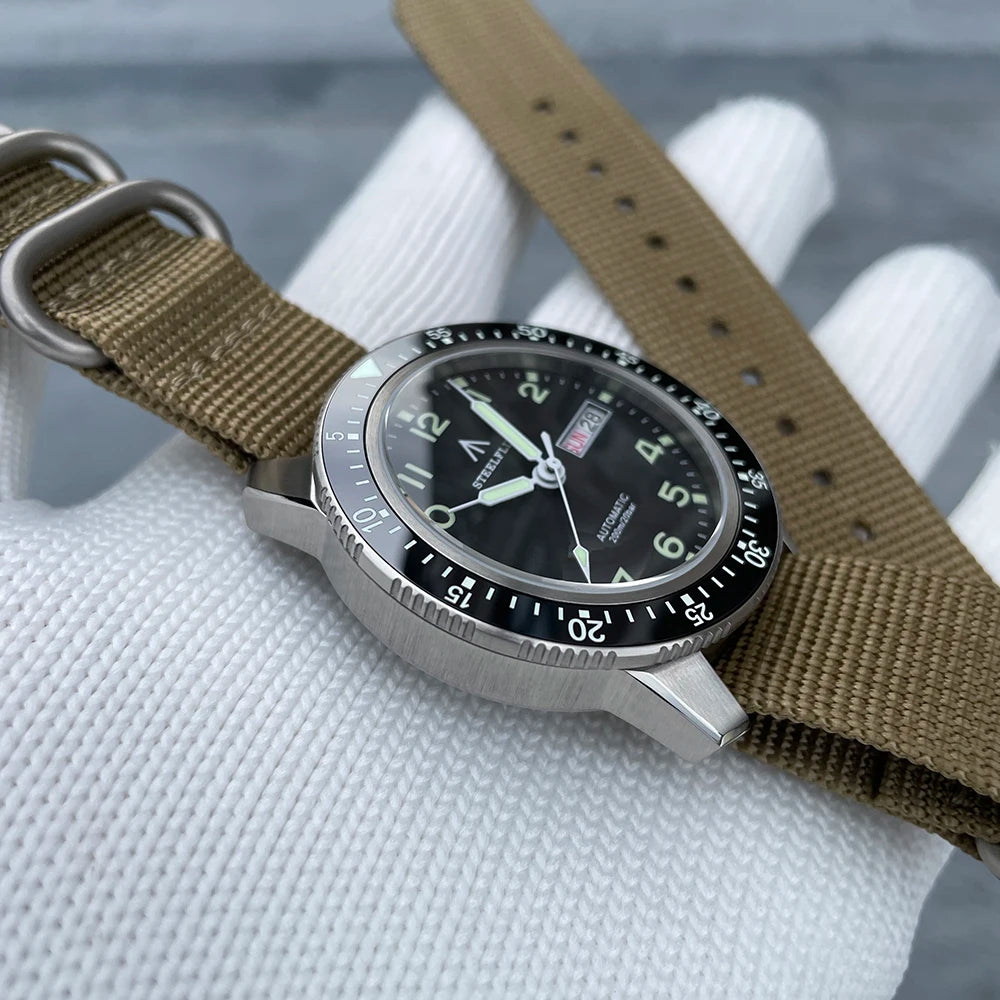 STEELFLIER Official SF787 Dive Luxury Wristwatches Double Calendar NH36 Movement Super Luminous 200M Waterproof Mechanical Watch