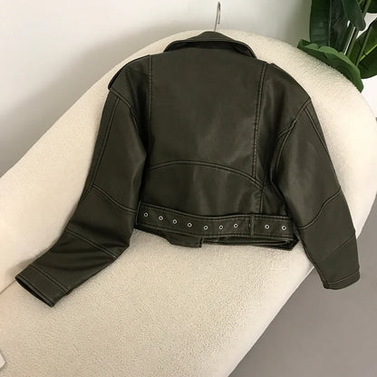 Neue Frühjahr Frau Faux Leder Jacke Chic Vintage Amerikanische straße tragen Kurze Revers Zipper Gürtel Biker Mäntel Mode Streetwear.