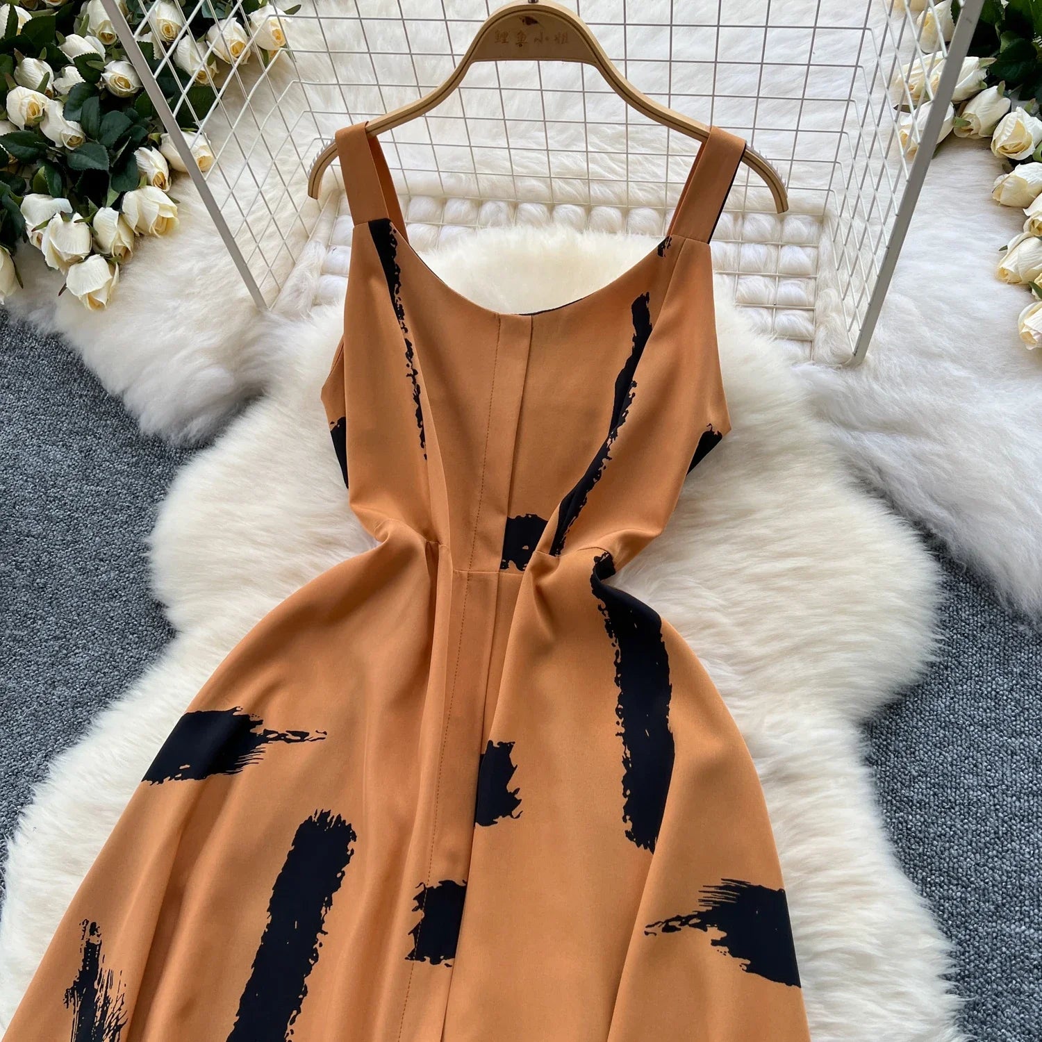 Neue Sommer Druck Süße Kleid Träger O Neck Backless Split Elegante Damen Urlaub Strand Party Midi Sommerkleid.