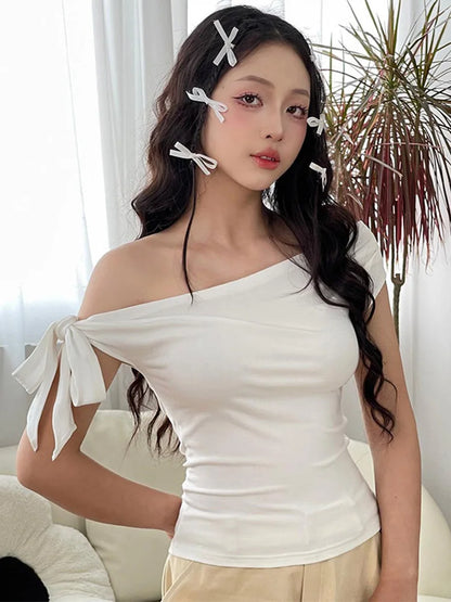 2024 Women'S Summer Ins Style New Shrink Pleated One-Shoulder Crop Top Backless Twist Tie Asymmetric T-Shirt Casual Top.
