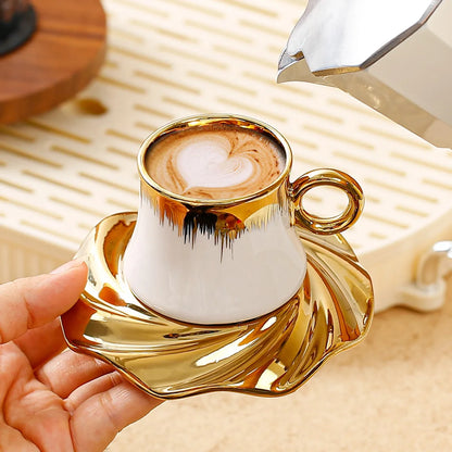 High Quality Middle East Saudi Arabia Ceramic Plated Coffee Cup Plate Set Golden Cup and Saucer Gift Box Set.