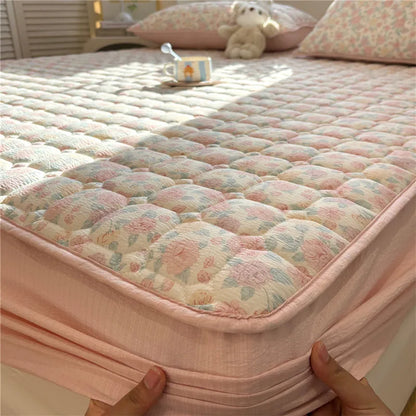 1pc Thicken Bed Cover Cartoon Print Bedspread Non-slip Mattress Protector Quilted Soft Bed Linen 매트리스 커버 (No Pillowcase).