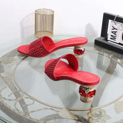 Golden heeles sandals new rhinestones in the summer 2025  thick heels lady slippers wearing banquet luxury elegant slippers.