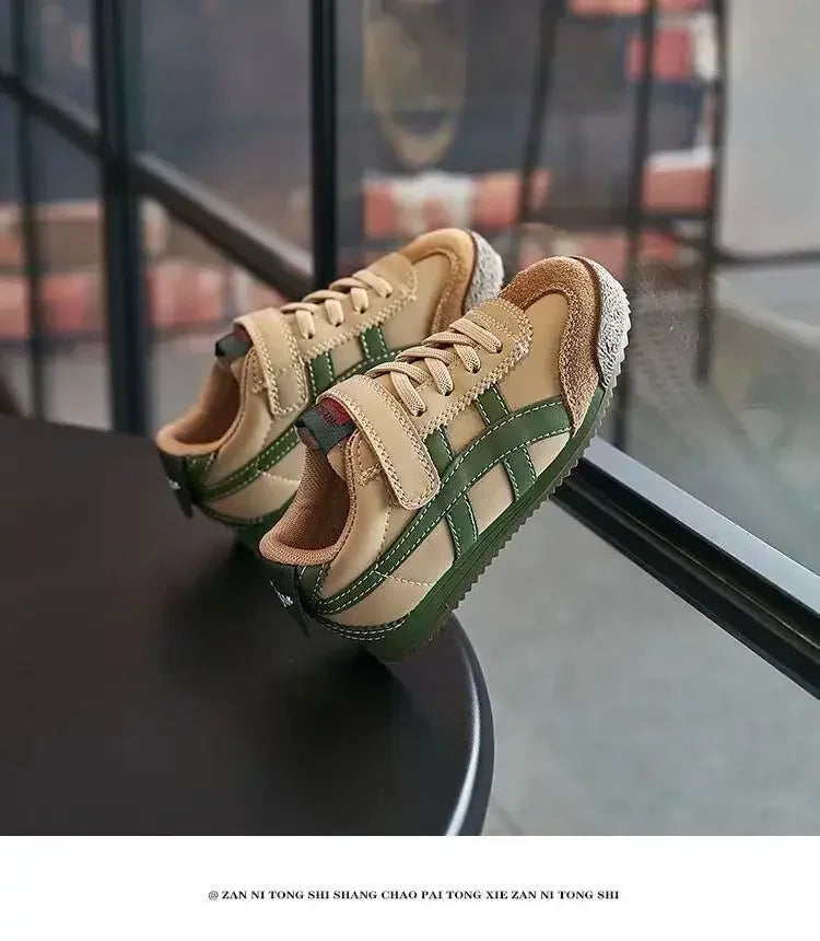 Children's Sneakers Boys Lightweight Breathable Sport Running Shoes Girls Soft Bottom Casual Shoes Student Shoes.