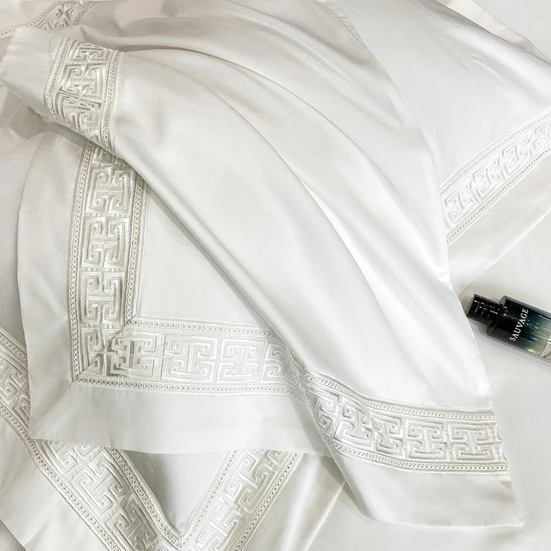 100% Egyptian Cotton White Luxury Embroidery Hotel Style Bedding Set Duvet Cover Set Flat/Fitted Bed Sheet Pillowcases 4Pcs.