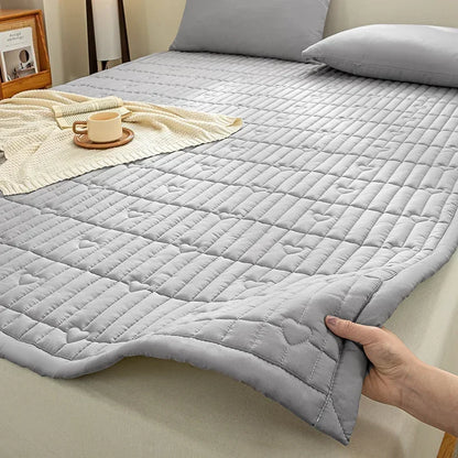 Washed cotton quilted thicken mattress pink romance heart sleeping mat 150cm bed sheet bed protection pad queen king size