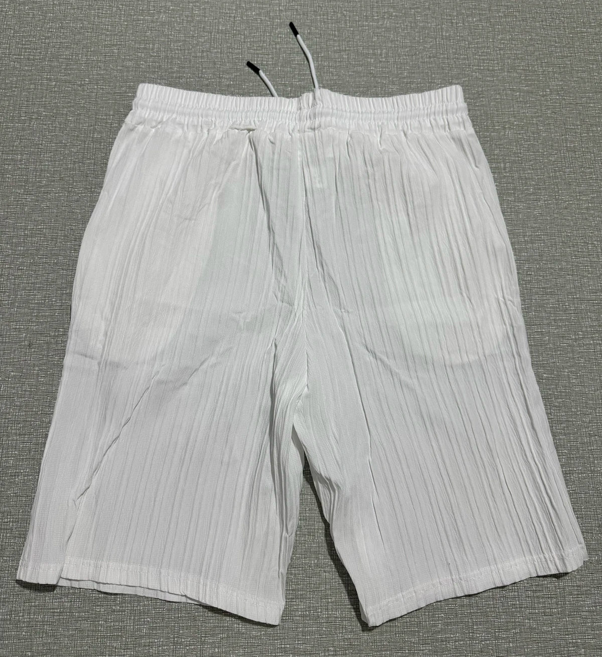 Lazy Street Style Vertical Stripe Slimming Shirt Shorts Two-piece Set No Need To Pair With Autumn Men's Thin Knit Sports Suit.