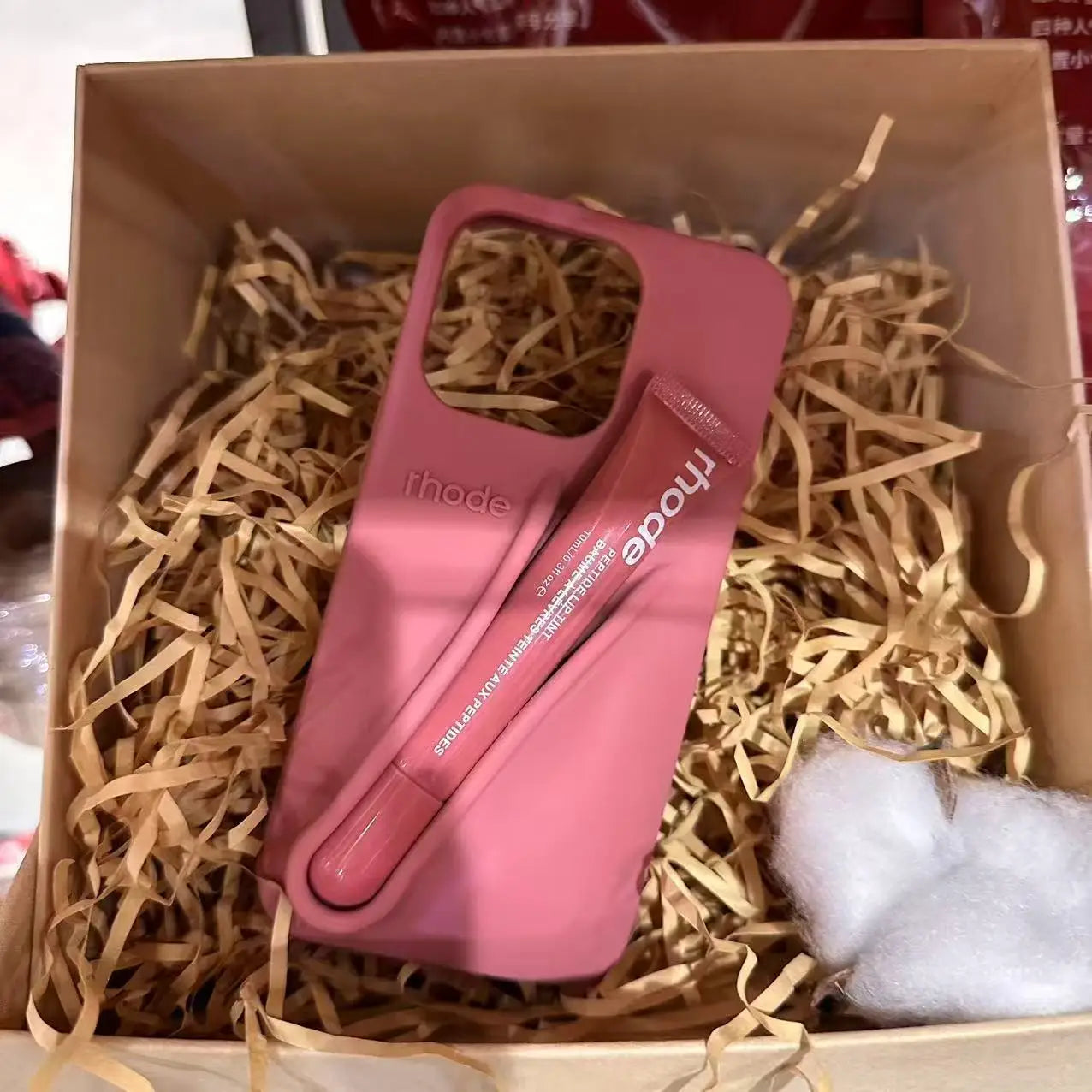 Lipgloss Lip Balm Lipstick Holder Case For iPhone 17 Air 16 15 14 Plus 13 12 11 Pro Max 16e Shockproof Soft Silicone Cover.