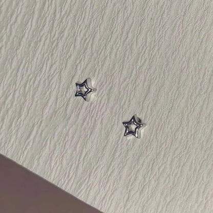 Y2K Style Hollow Pentagonal Stud Earrings for Women Personalize Star Asterism Round Ear Buckle Metal Accessories Fashion Jewelry.