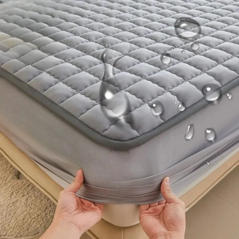 2025 New Thickening Quilted Waterproof Mattress Skin-friendly Slow rebound Cushion Anti-wrinkle Single double size Fitted Mat.