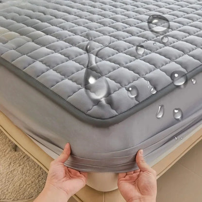 2025 New Thickening Quilted Waterproof Mattress Skin-friendly Slow rebound Cushion Anti-wrinkle Single double size Fitted Mat.