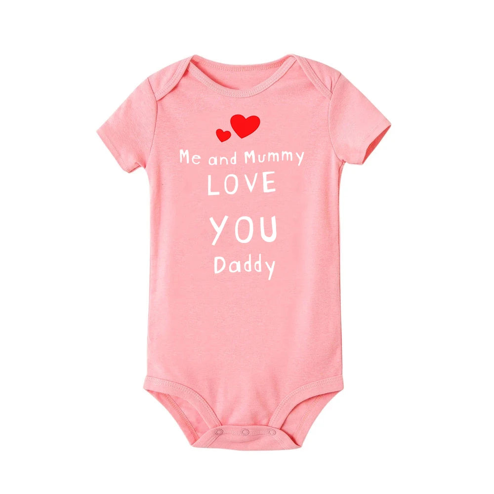 Ich und Mama Love You Daddy Baby Jungen Mädchen Overall Neugeborenes Baby Kleinkind Kleidung Kurzarm Body Valentinstag Geschenke.