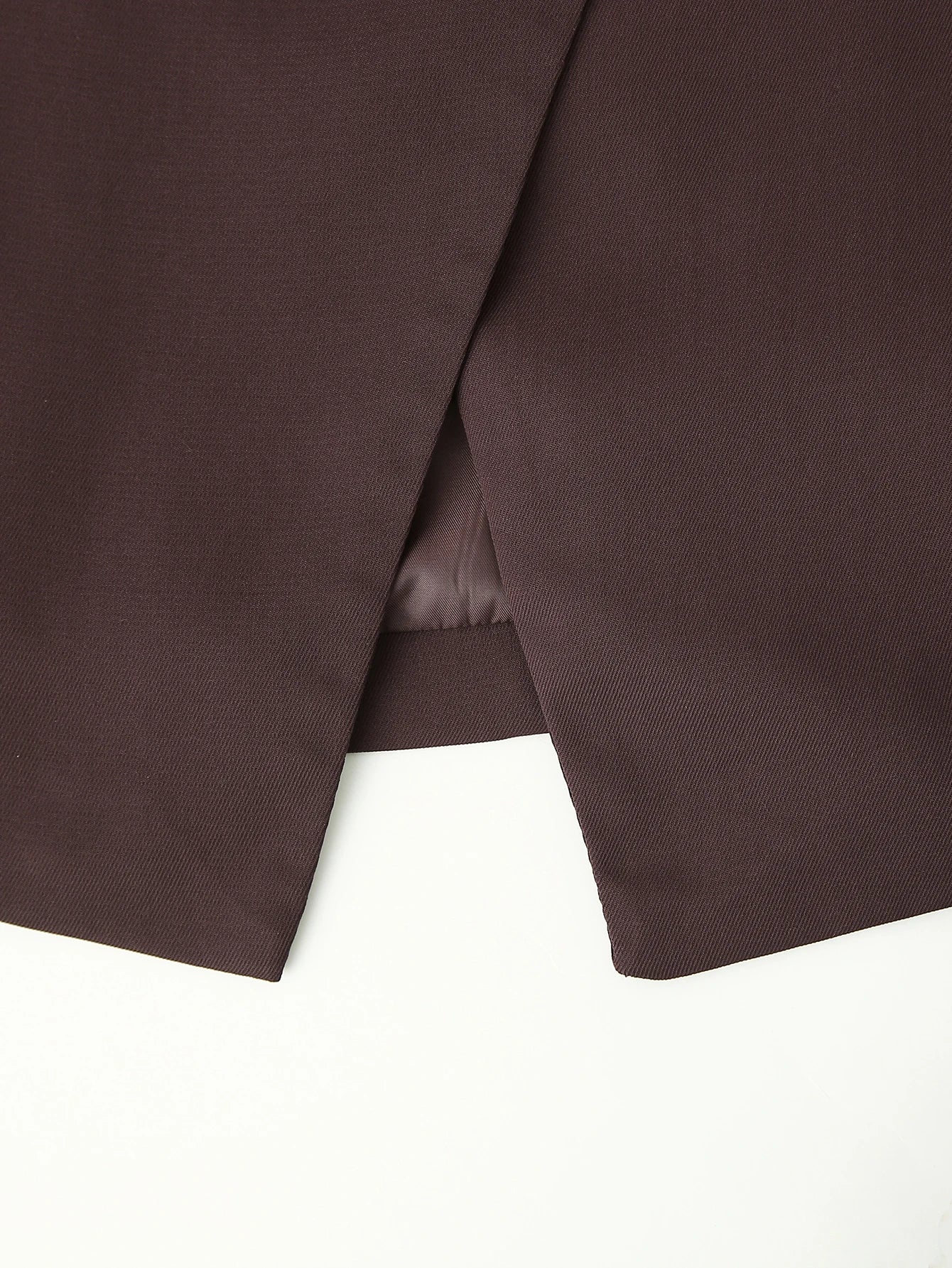 TRAFZA Frauen Elegante Feste Revers Zwei Tasten Anzug Jacke Mode Lange Hülse Dünne Kurze Mäntel 2024 Neue Casual Büro Dame Blazer.