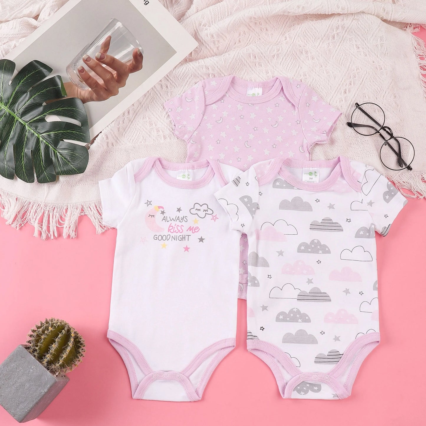 3PCS Sommer Jungen und Mädchen Nette Muster Hoodie Set Kurzarm Dreieck Overall Neugeborenen Baumwolle Bequeme Overall Pyjamas.