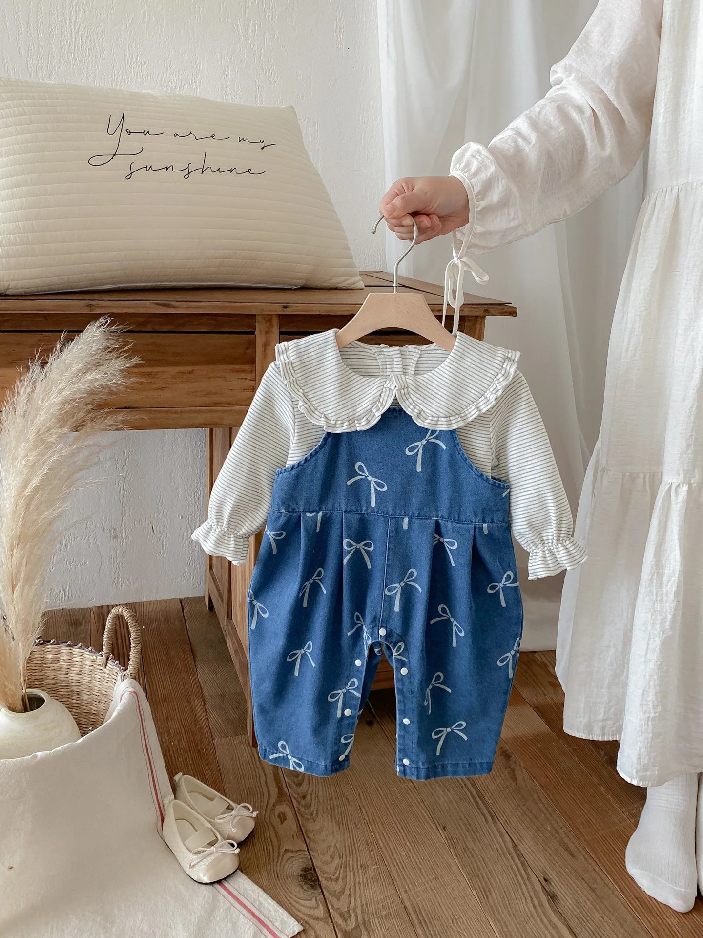 Baby Kleidung Herbst Neue Set, Kinder Koreanische Denim Overalls Zwei-stück Set, Ein Jahr Altes Baby Herbst Outfit.