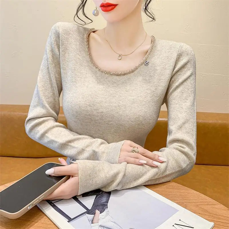 2025 New Autumn Women's Sweater Design Slim Slim Nail Drill Fashion Women's Top.