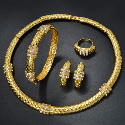 Luxury 18k Gold-Plated Women's Jewelry 4-Piece Round Necklace Bracelet Earrings Ring Gold Classic Dubai Wedding Gift.
