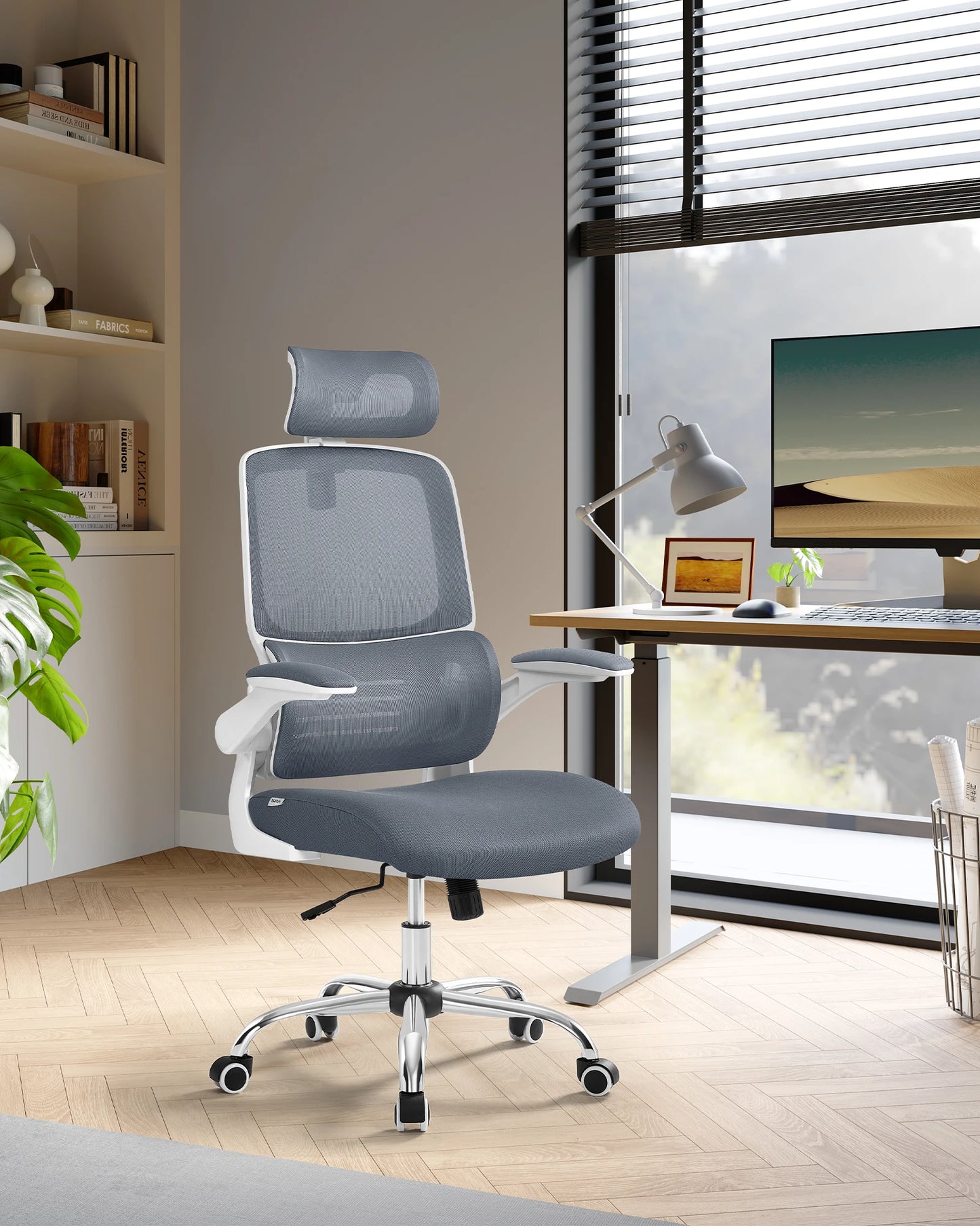 SONGMICS Bürostuhl, ergonomisch, klappbare Armlehnen, Wippfunktion