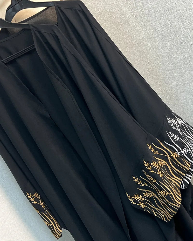Muslim Women Dress Elegant Black Embroidery Abaya Long Robe Dubai Luxury Eid Ramdan Prayer Dress Kebaya Kaftan Moroccan Dresses.