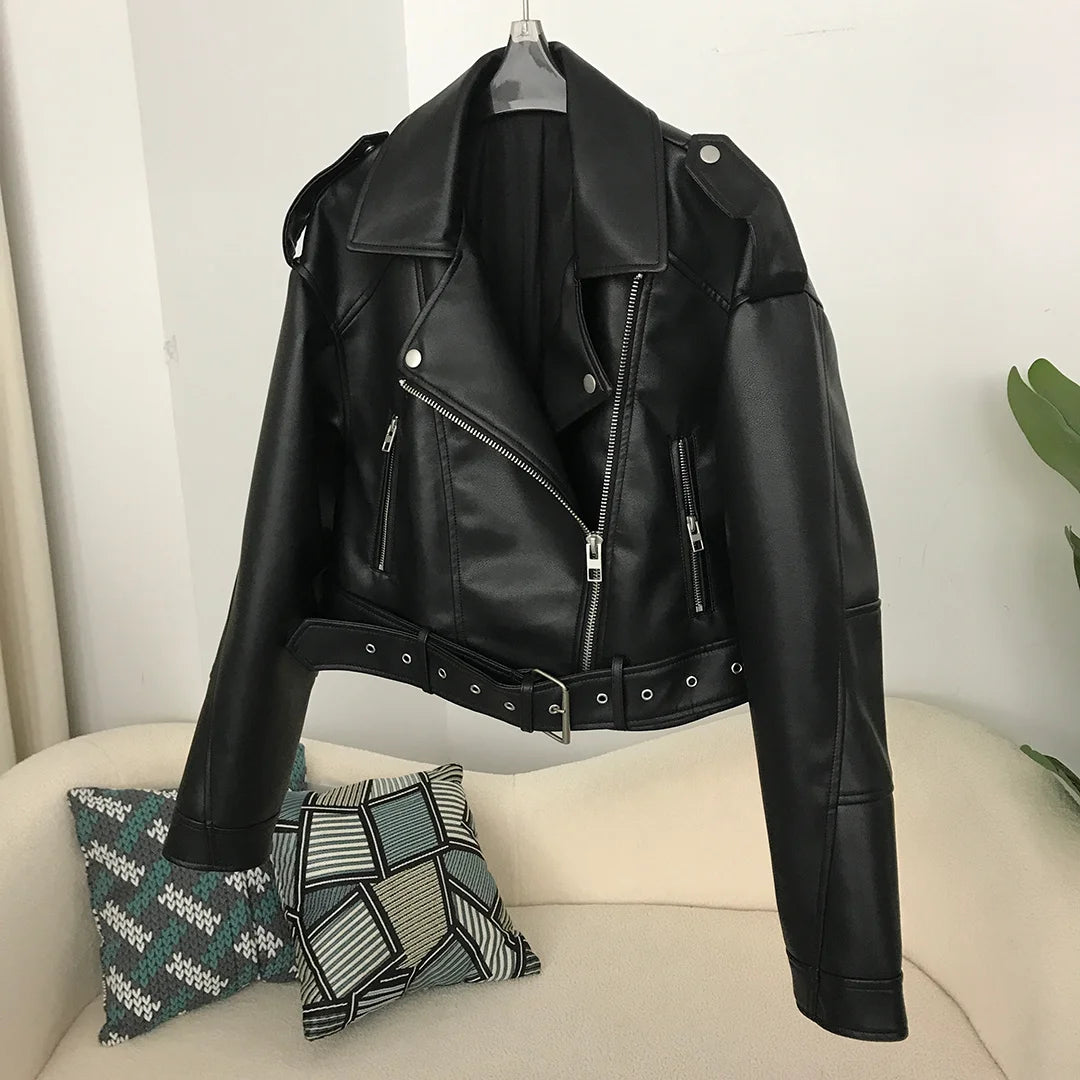 Neue Frühjahr Frau Faux Leder Jacke Chic Vintage Amerikanische straße tragen Kurze Revers Zipper Gürtel Biker Mäntel Mode Streetwear.