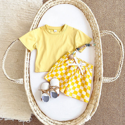 Ins Sommer Neugeborenen Jungen Mädchen Kleidung Baby Set Solide Kurzarm T-shirt + Schachbrett Shorts Baumwolle Casual 2PCS 0-3Y.