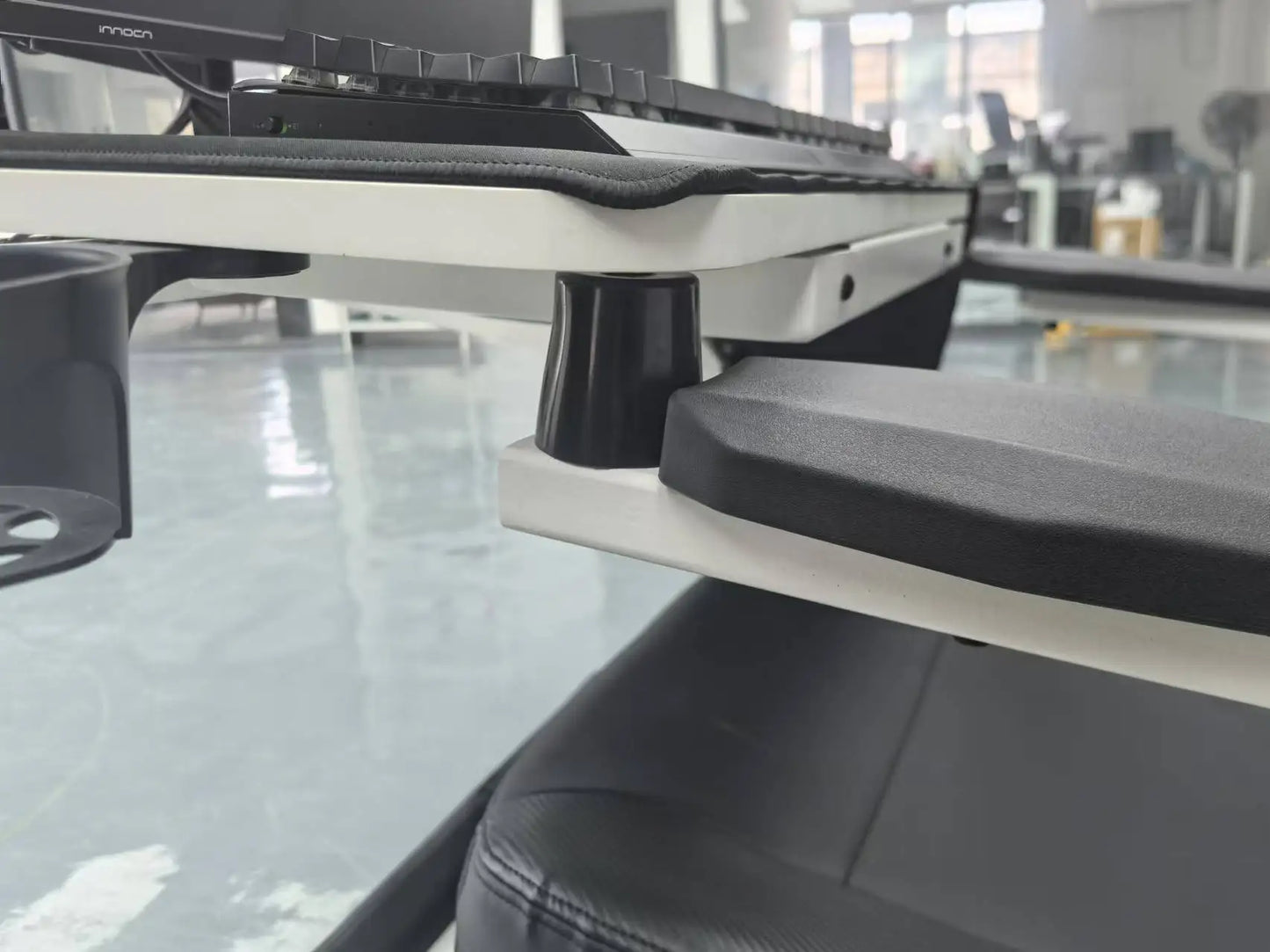 EASE POD PRO Günstiger, bequemer Computer-Cockpit-Zero-Gravity-Stuhl, ergonomischer Stuhl, Arbeitsplatz für 1–2 Monitore