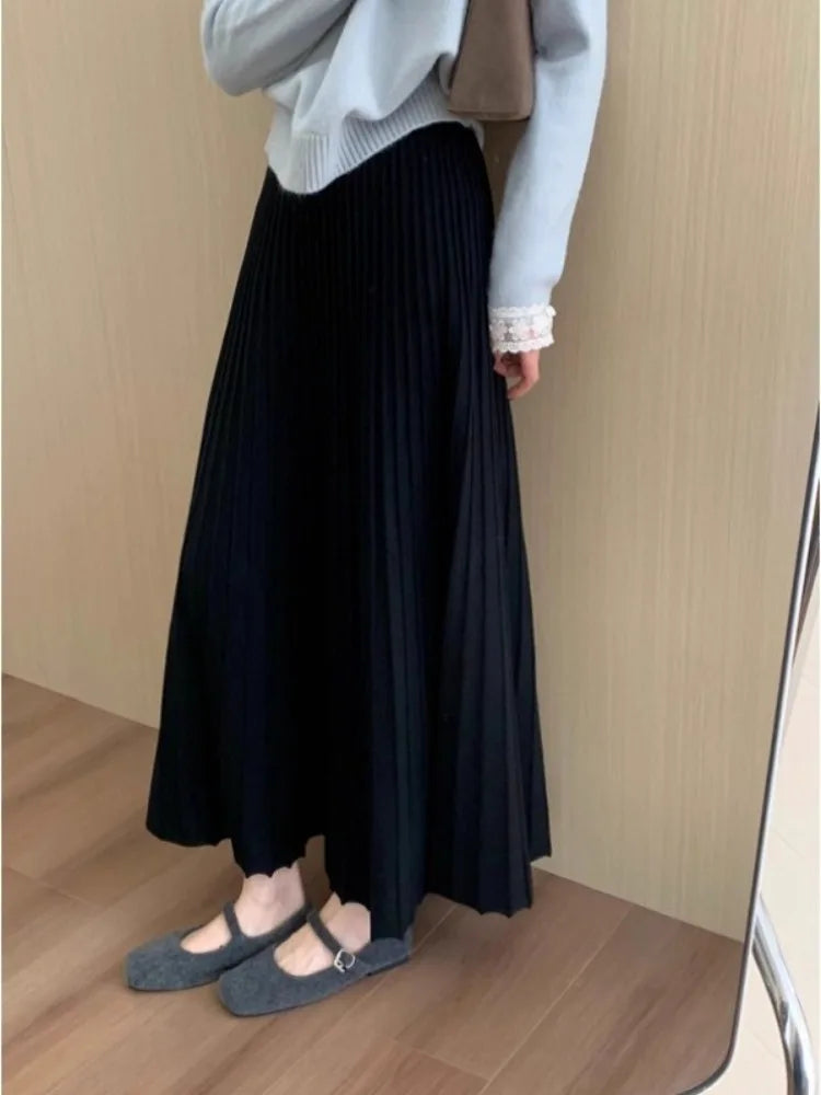 2026 Khaki Cashmere Knitted Midi Skirt for Women, Loose Fit, Draped, Slimming A-Line Pleated Skirt for Autumn and Winter.