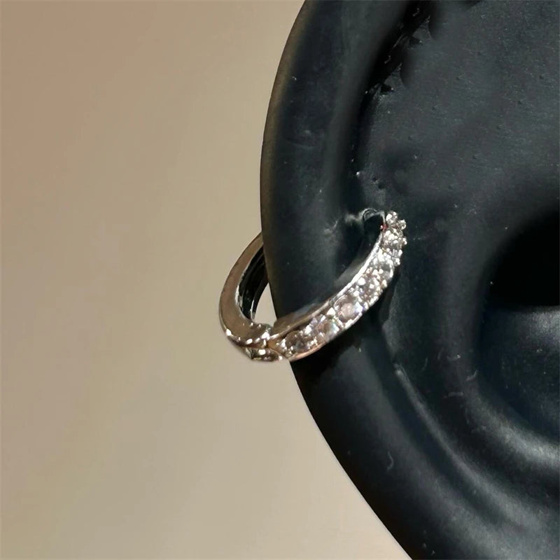 1 PCS Thorn Love Heart Water Droplet Zircon Ear Bone Nail 316L Medical Titanium Steel Earrings for Women Y2K Punk Jewelry.