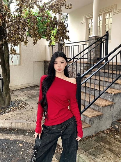 Slim Fit Long Sleeve T-Shirt Shoulder Bared One Shoulder Style Casual Streetwear for Young Women Fashionable And Stylish