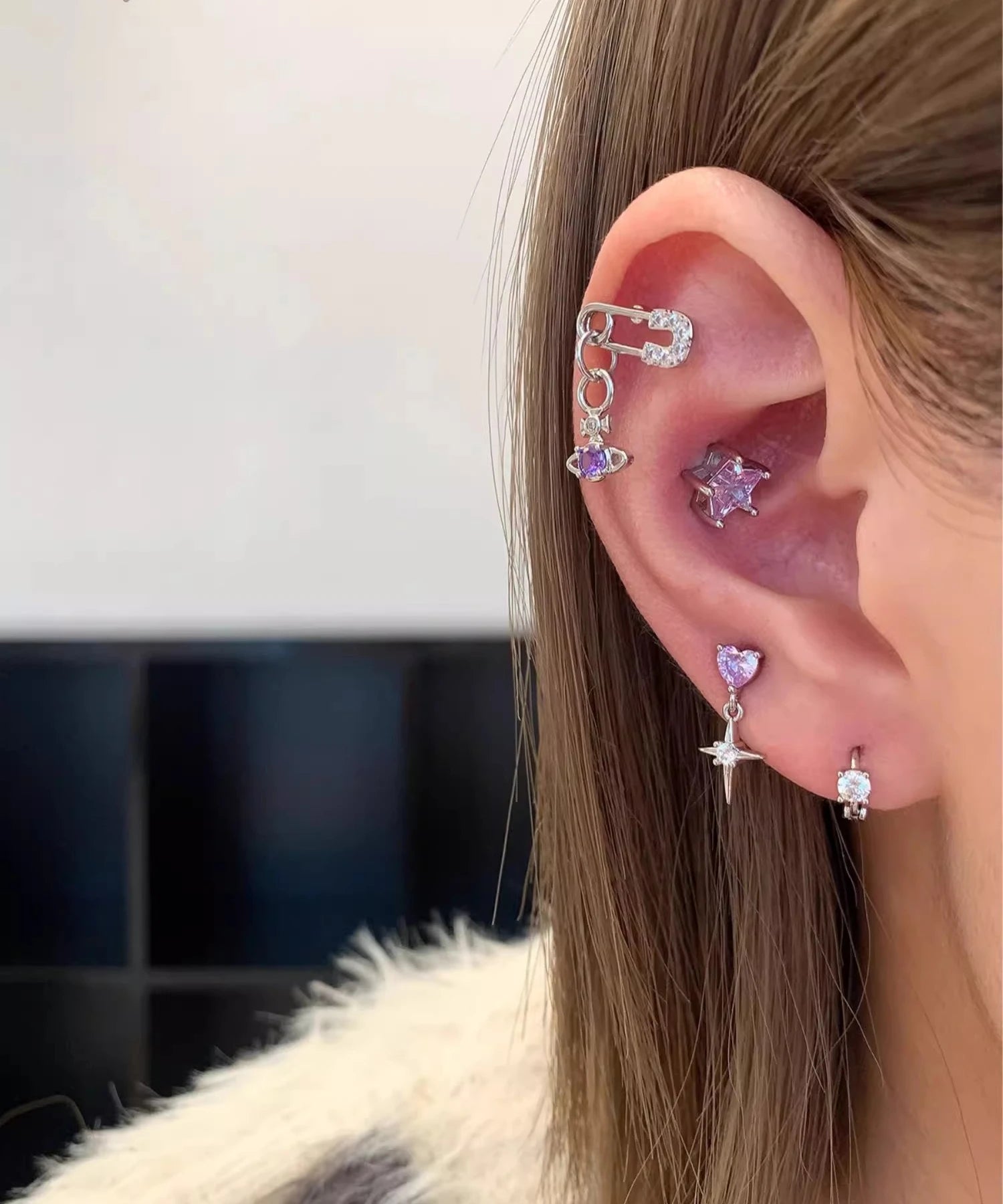 1 PCS Cute Pink Zircon Crystal Ear Bone Nail 316L Medical Titanium Steel Star Stud Earrings for Women Y2K Punk Piercing Jewelry.