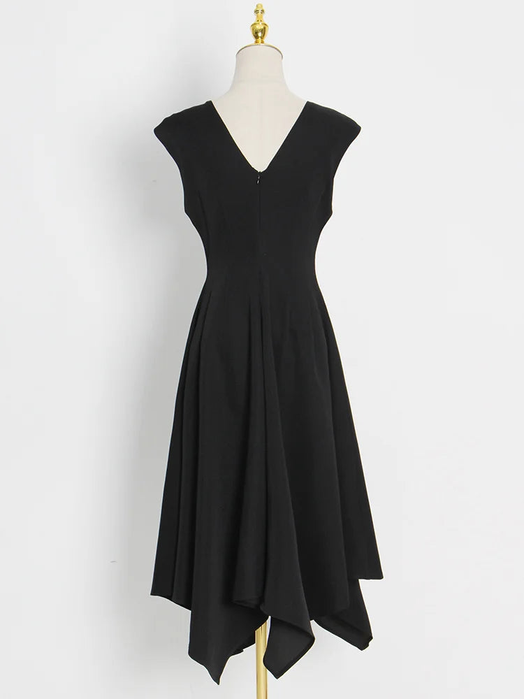 TWOTWINSTYLE Elegante Schwarz Kleid Für Frauen Quadrat Kragen Ärmellose Hohe Taille Solide Patchwork Bowknot Midi Kleider Weiblichen Stil.