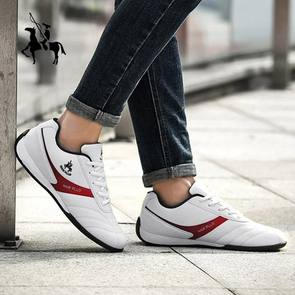 Men Shoes Flat Sports Shoes Lightweight Flat Shoes Simple Fashion Travel Shoes Walking Leather Running Shoes Sneakers.