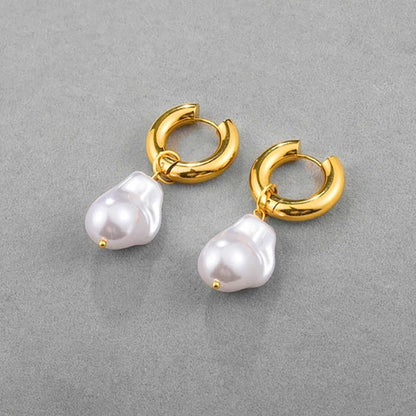 Europe and America Vintage Metal Round Ear Buckle for Women Baroque Pearl Dangle Earrings Luxury Elgent Jewelry Gifts.