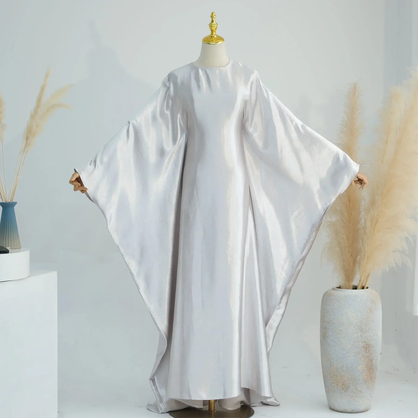 Batwing Butterfly Satin Abaya Dubai Luxury Muslim Kaftan Maxi Dress Abayas For Women Kebaya Robe Caftan Marocain Femme Vestidos